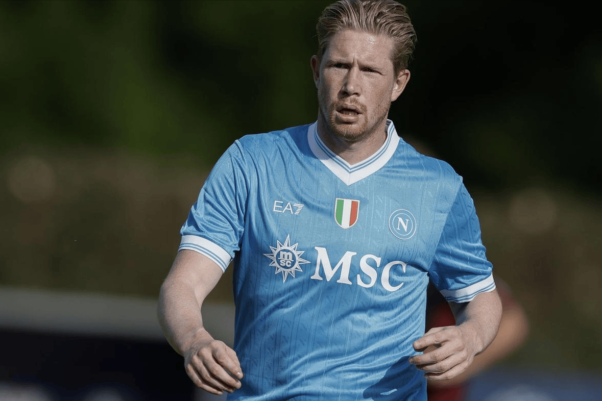 为什么打者在挥棒失利后会习惯性调整头盔位置以重置专注力