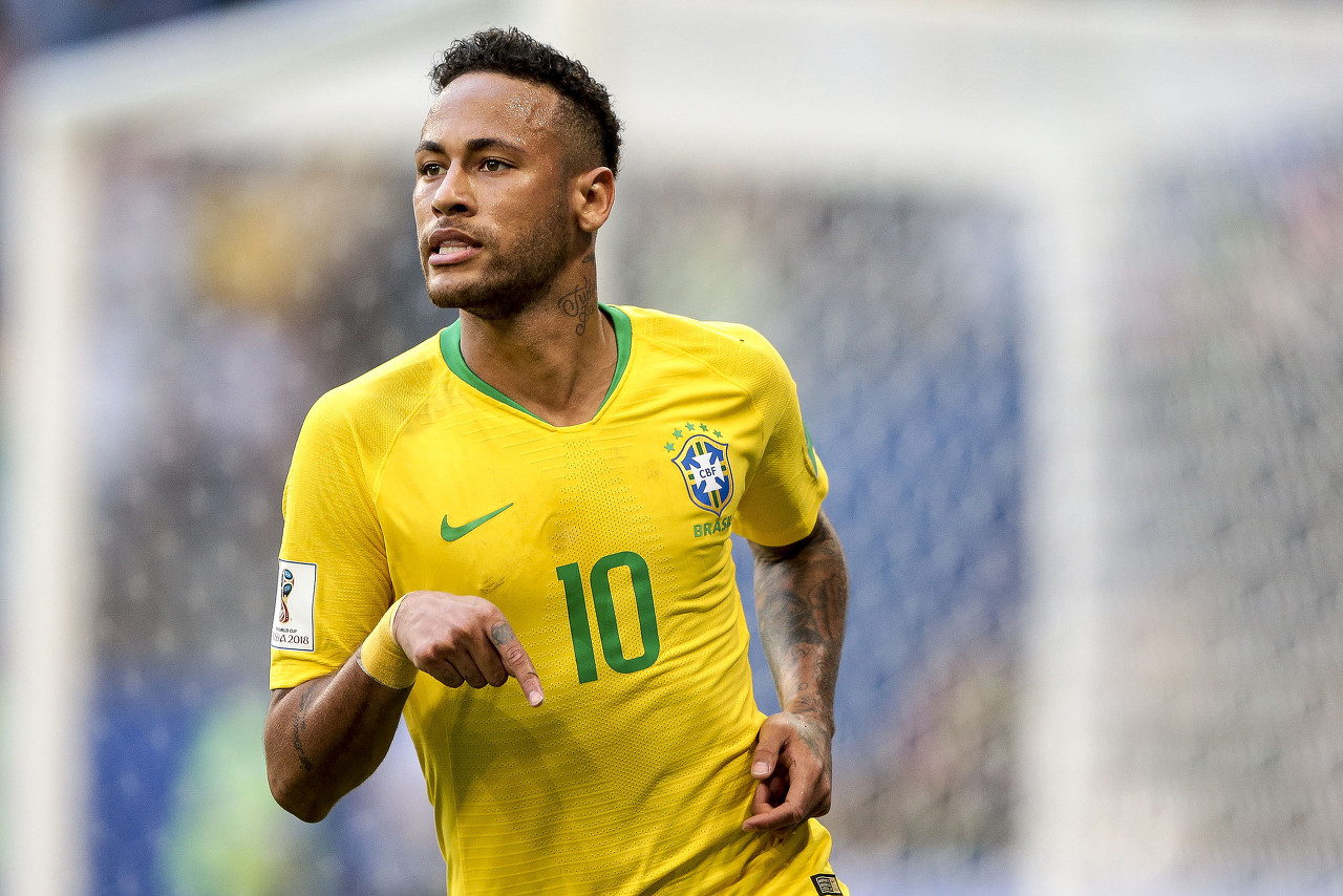 他无论是在 他无论是在